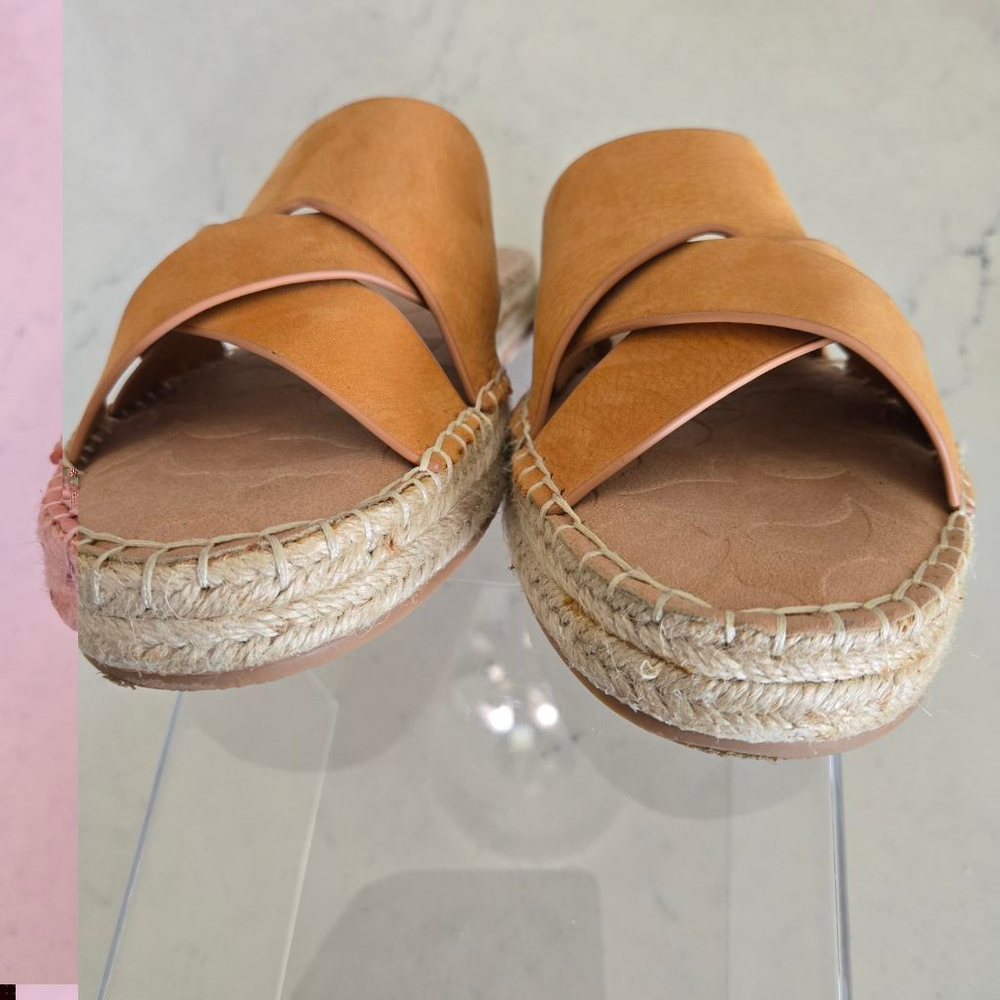 Roxy Women's Cognac Crossover Leather Slide Sandals - Picture 5 of 12